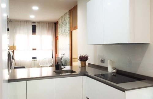 Valladolid Condo | Elegant Apartment LAUD1 - New/Family/Wi-Fi/TV