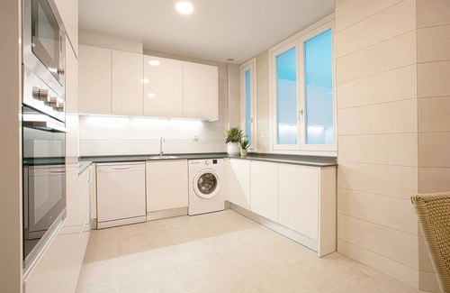 Cortes Apartment | Elegant apartment near Museum Thyssen. Madrazo IV