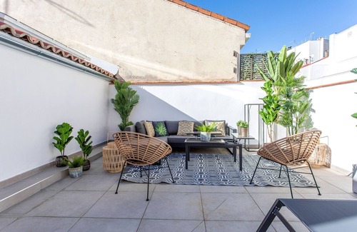 Cortes Apartment | Elegant apartment near Museum Thyssen. Madrazo IV