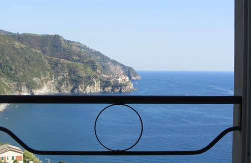 Corniglia Apartment | ELEGANT APARTMENT WITH EXTRAORDINARY SEA VIEW IN THE HEART OF THE FIVE LANDS