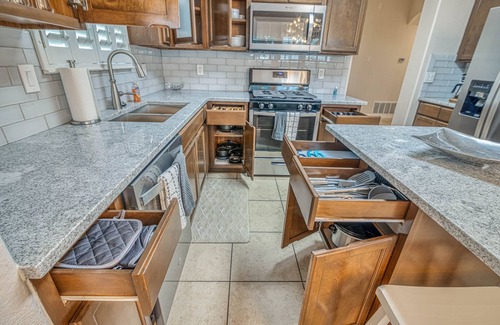 El Paso House | Elegant Art Deco Home designed with you in mind