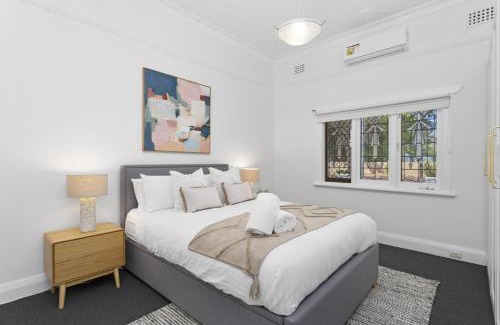 West Perth House | Elegant Art Deco Semi Detached 2-Bed Home by Parks