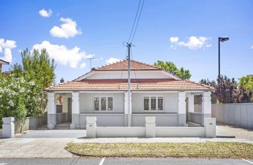West Perth House | Elegant Art Deco Semi Detached 2-Bed Home by Parks