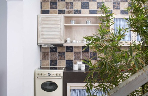 Astypalaia Villa | Elegant Astypalaia Villa | Villa Ble | Air Conditioning | Hot Tub | 2 Bedrooms.