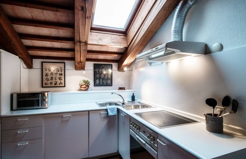 Mendrisio Apartment | Elegant attic room with view over the Mendrisio valley (SALORINO 2)