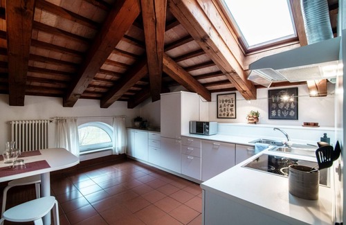 Mendrisio Apartment | Elegant attic room with view over the Mendrisio valley (SALORINO 2)