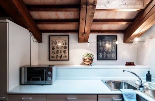 Mendrisio Apartment | Elegant attic room with view over the Mendrisio valley (SALORINO 2)