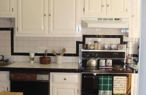 Back Bay East Condo | Elegant Back Bay Brownstone - Comm Ave - 1+ Bed - One Week Minimum