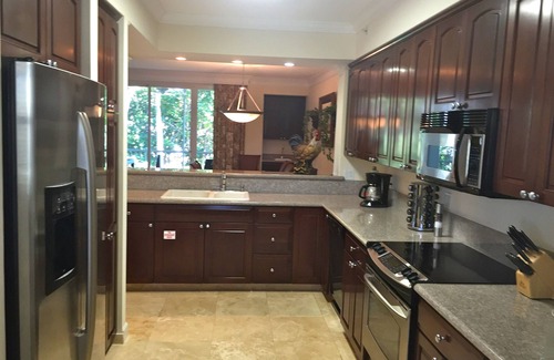 Islamorada Condo | Elegant Bay Harbor Condo with 50 Foot Boat Slip, Heated Pool, Hot Tub, and Gym
