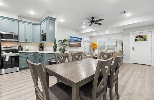 Galveston House | Elegant Beach Manor | Grand Coastal Escape