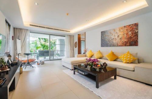 Sa Khu Apartment | Elegant Beachfront 3BR Condo at Pearl of Naithon