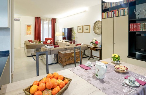 Alberoro Apartment | Elegant, beautifully furnished vacation apartment