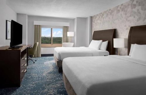 Bethesda Hotel | Elegant Bethesda Pet Friendly Stay Near NIH, Metro And Downtown DC