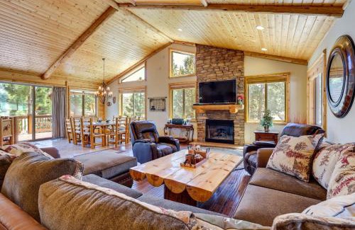 Castle Glen Estates House | Elegant Big Bear Cabin Half Mi to Big Bear Lake!