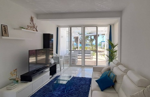 Rabil Villa | Elegant big house on the beach #26