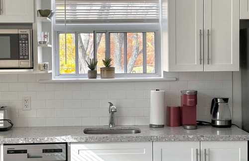 Burlington Apartment | Elegant Brand New Apartment in Central Burlington