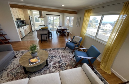 El Granada House | Elegant but practical retreat to maximize your enjoyment in beautiful HMB