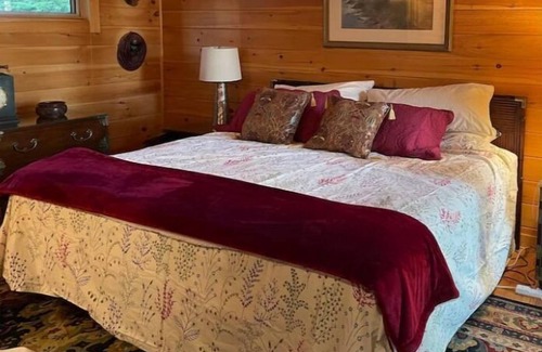 Belgrade Cabin | Elegant Cabin on Great Pond