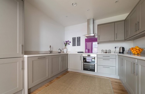Henley-on-Thames Apartment | Elegant Central Henley Apartment