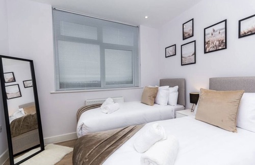 Aylesbury Apartment | Elegant Central★Private Parking★Leisure★Contractor