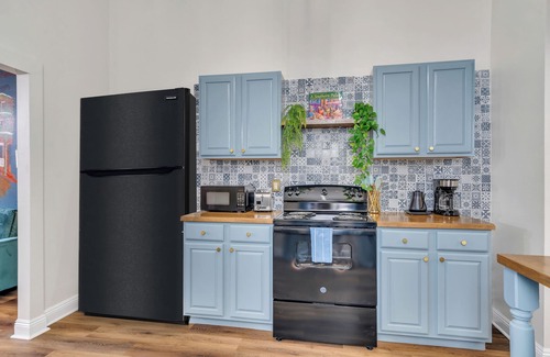Leonidas Apartment | Elegant Charm in Carrollton: 2BR, 1BA Shotgun Home. Spacious Patio - Steps to St. Charles Streetcar