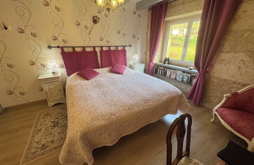 Gavaudun Bed & Breakfast | Elegant Charm" room in the Périgord countryside (breakfast included)