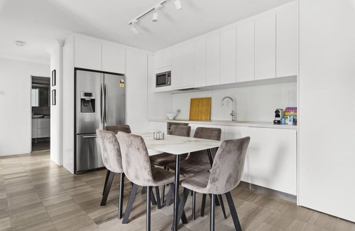 Redfern Apartment | Elegant City Retreat Close to Sydney’s CBD