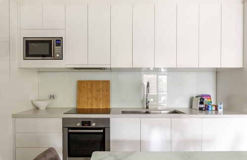 Redfern Apartment | Elegant City Retreat Close to Sydney’s CBD