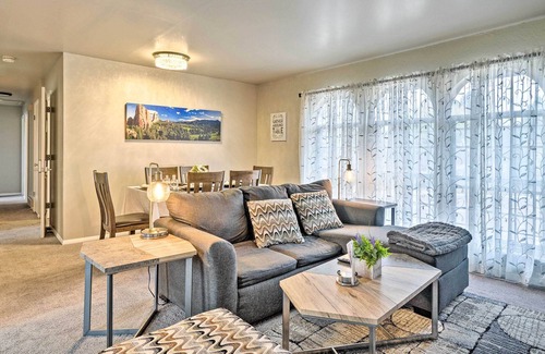 Rustic Hills House | Elegant Comfort - Sleeps 8 - Views of Pike's Peak