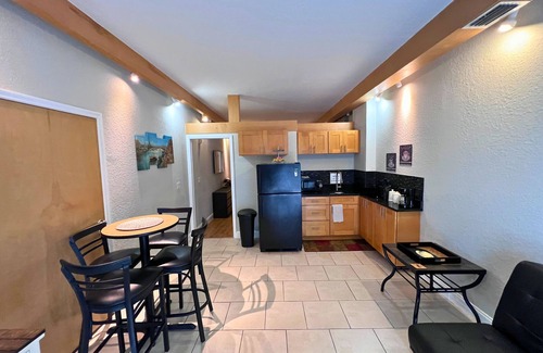Palm Coast Condo | Elegant Condo - European Charm