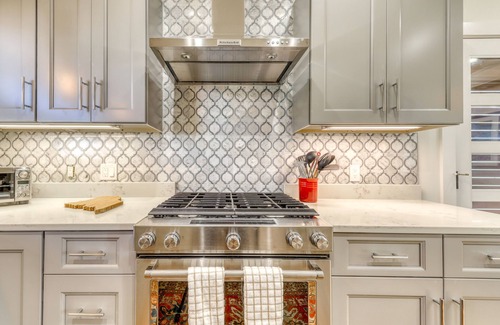 East Bayside Condo | Elegant condo - walk to Portland's best restaurants & Old Port