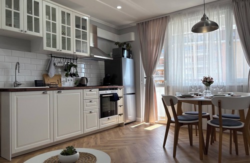 Veliko Tarnovo Apartment | Elegant & Cozy Family Flat nFree Parking