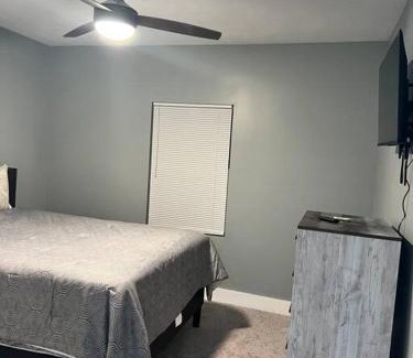 Mapleton/Fall Creek Villa | Elegant & Cozy Near Downtown Indy & Broad Ripple