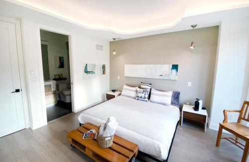 Cabbagetown South House | Elegant Downtown Home