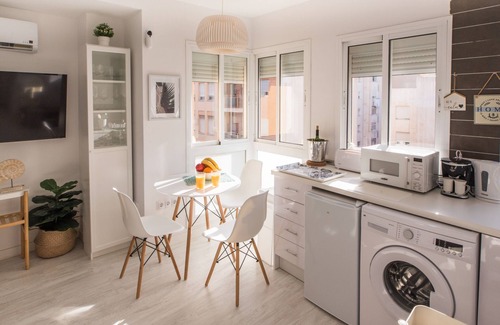 Bailen-Miraflores Apartment | Elegant duplex p/3 in Malaga with Terrace and Wifi