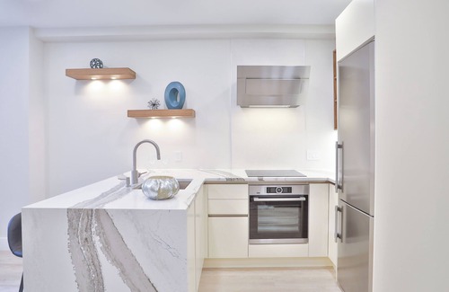 Adams Morgan Condo | Elegant European living in heart of Adams Morgan