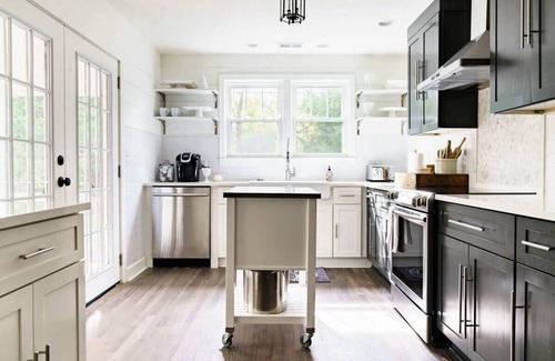 Scottsboro House | Elegant Farmhouse 15 Min to Nashville