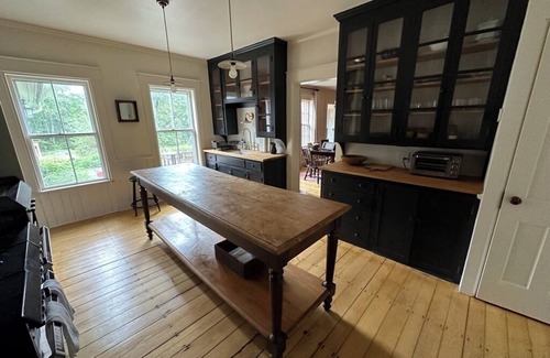Greensboro Other | Elegant Farmhouse