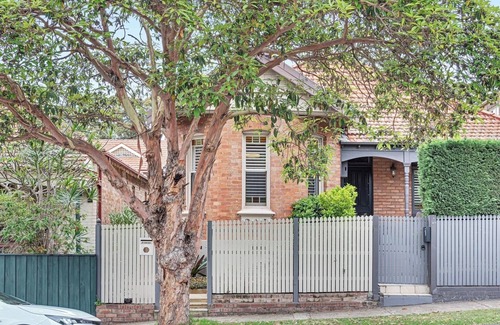 Cammeray House | Elegant Federation House in Top Location in Cammeray