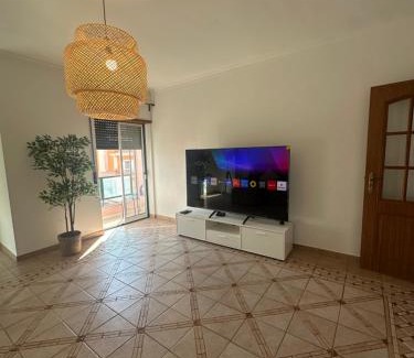 Atalaia Apartment | Elegant Getaway II - Lisbon- two bedroom apartment in Montijo- 10 mints from the beach