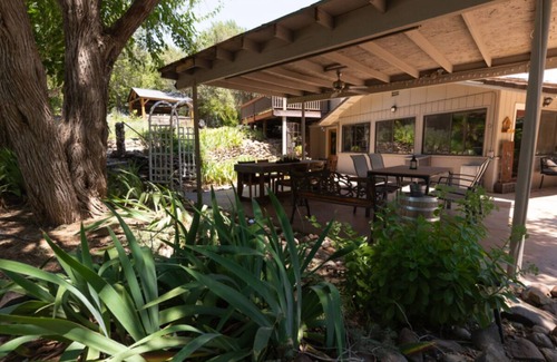 Cornville Apartment | Elegant Getaway in our Garden Suite at Acoustic Cellars Lodge