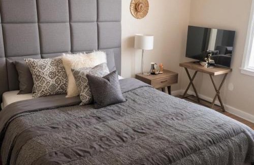 East County Civic Group House | Elegant Hideaway with Heated Pool, Spa & Reclining Bliss