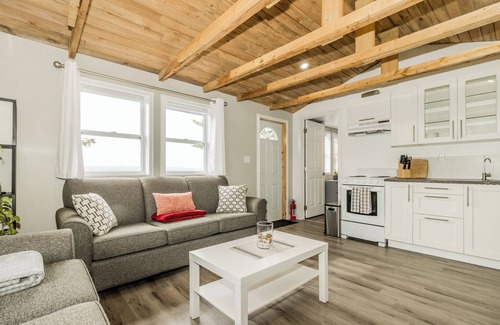 Middleton Apartment | Elegant home away from home - Valley View
