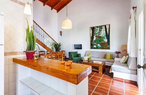 Zahora House | Elegant Home Close to Beaches with Wi-Fi, Garden, Patio and Outdoor Shower; Parking Available