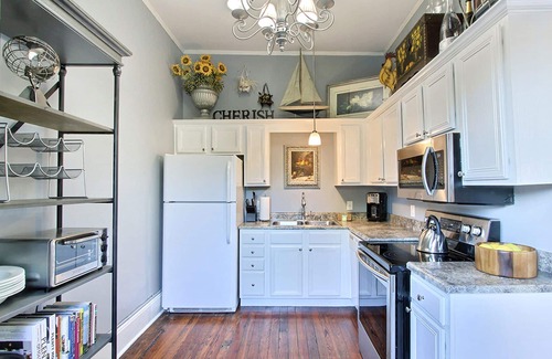 Dixon Park Apartment | Elegant Home Near Forsyth | Heated Pool Access
