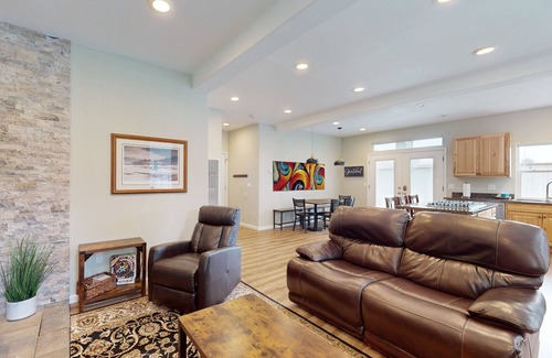 McKinleyville House | Elegant home near beach with gazebo, wood burning stove & private W/D