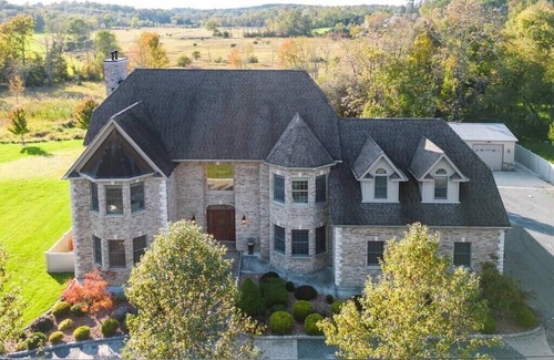 Chester House | Elegant Home w/7BRs, Game Room, Luxury Yard, Pool