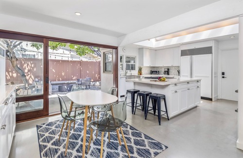 Kailua House | Elegant Home w/Private Beach Access, Pool & AC: Relaxing Lokomaika'i Kailua
