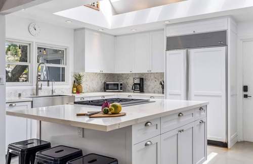 Kailua House | Elegant Home w/Private Beach Access, Pool & AC: Relaxing Lokomaika'i Kailua