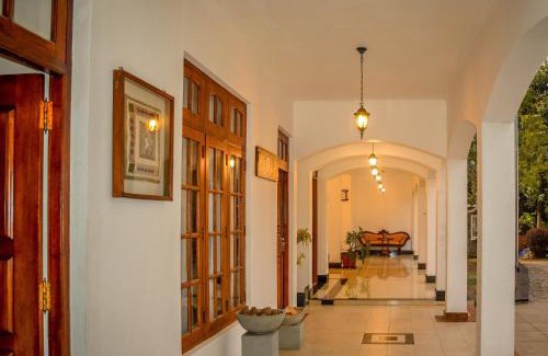 Udunuwara Hotel | Elegant Hotel
